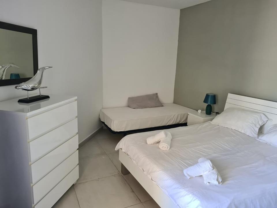 Saint Julian's St Julians Central 2 Bedroom Apartment מראה חיצוני תמונה
